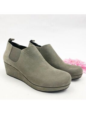 Chocolat Blu Yuliette Leather Wedge Chelsea Boots Booties: Taupe Grey
